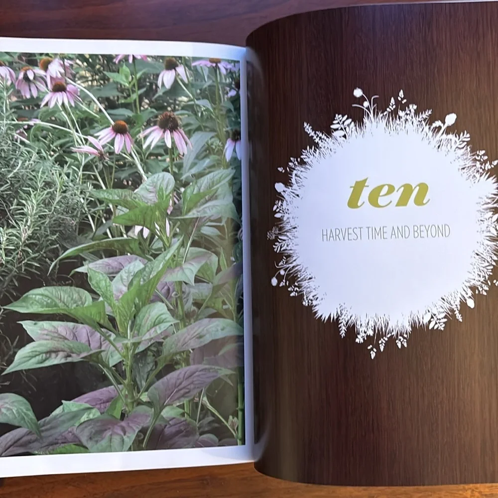 The Edible Front Yard. The Mow Less, Grow More Plan for a Bountiful Garden - Picture 15 of 16